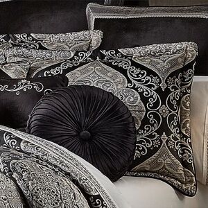 J. Queen Elegant "Vera" Black Pillow Shams - Queen Size